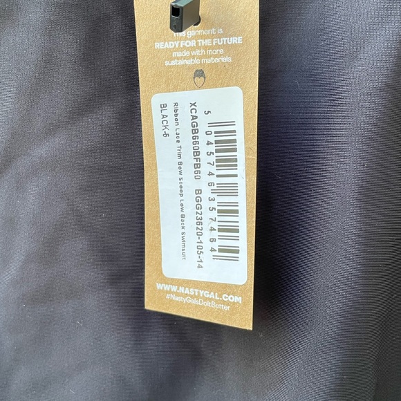 Nasty Gal NWT One Piece Swimsuit 🎀 - Picture 5 of 6